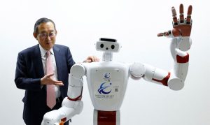 Robot humanoid berinteraksi dengan manusia dalam lingkungan kerja kolaboratif